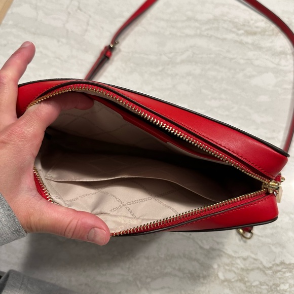 Michael Kors Crossbody - Picture 3 of 6